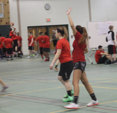 Former students compete at Hoops for Hearts to raise money for charity